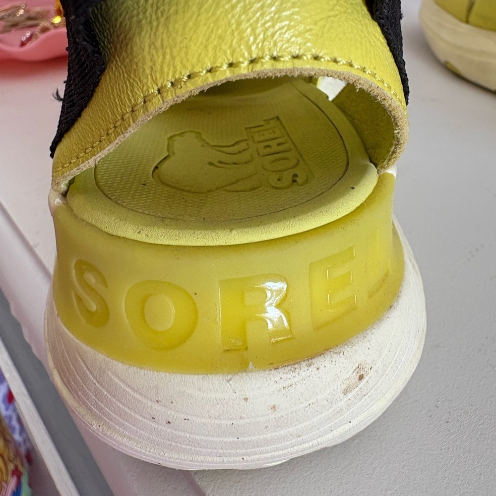 Sorel Neon Green Bandage Strappy Sandal Size 8.5 - Picture 4 of 9